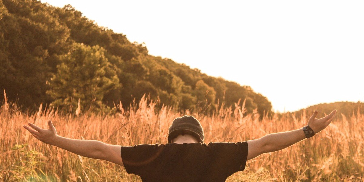 joyful noise lg daily walk devotion