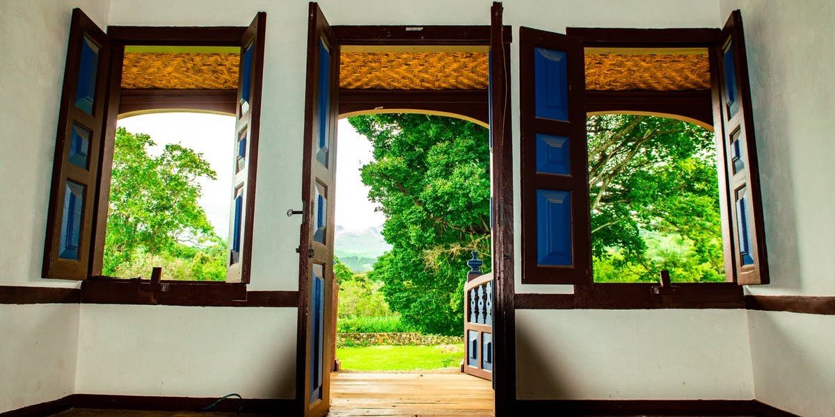 An Open Door I Daily Walk Devotion