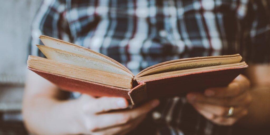 Pursue Wisdom in the New Year I Daily Walk Devotion