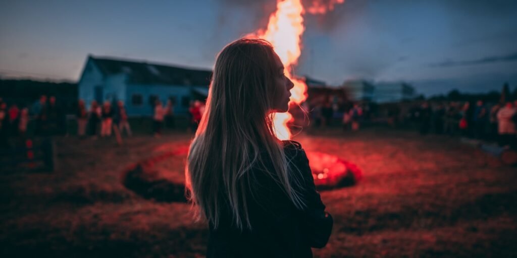 In the Midst of the Fire I Daily Walk Devotion