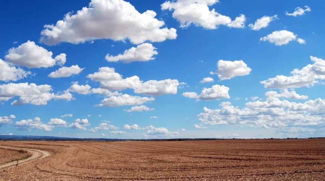 Clouds Without Water